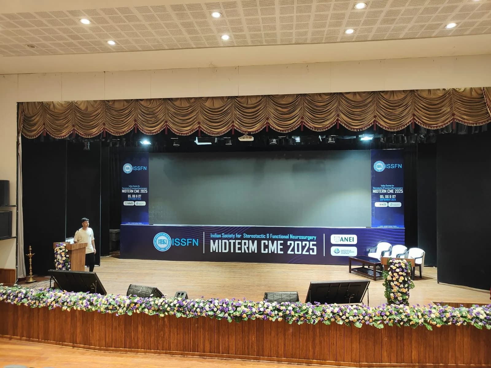 The conference stage, ready for ISSFN Midterm CME delegates